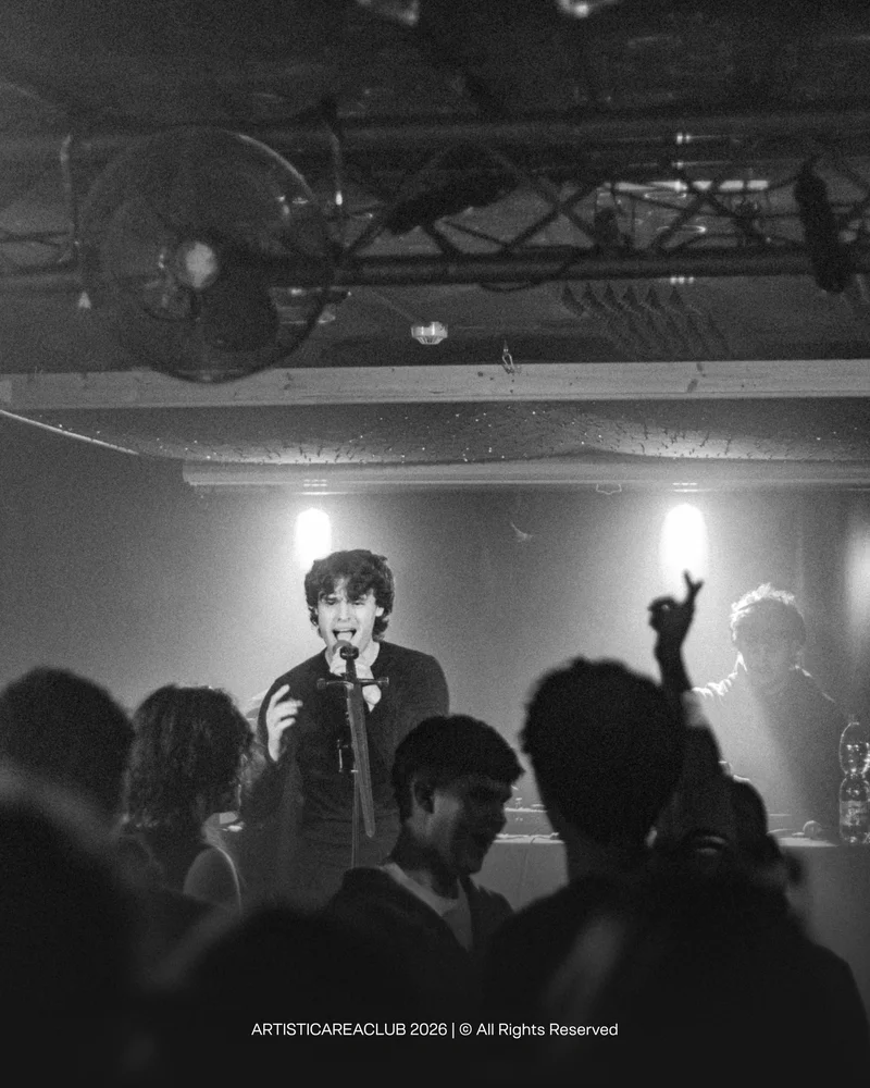 aac_concert02_live.png